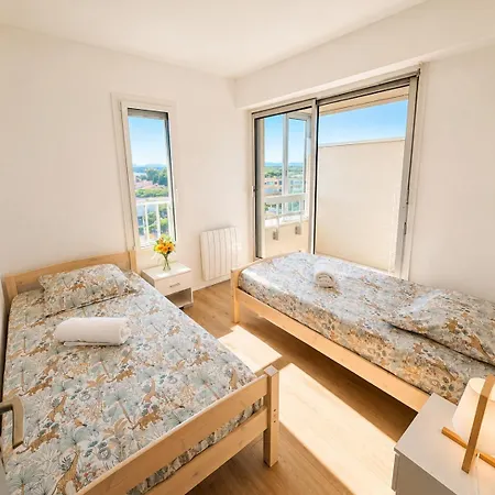 La Perle - Vue Mer, Parking Privee Clos, Traversant ,tv 4k, Fibre Apartment